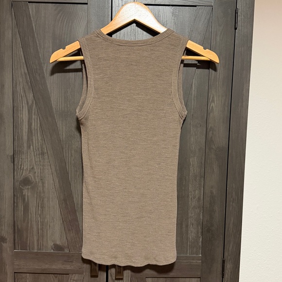 Woolx Raegan Ribbed Tank Top Taupe - Picture 4 of 5